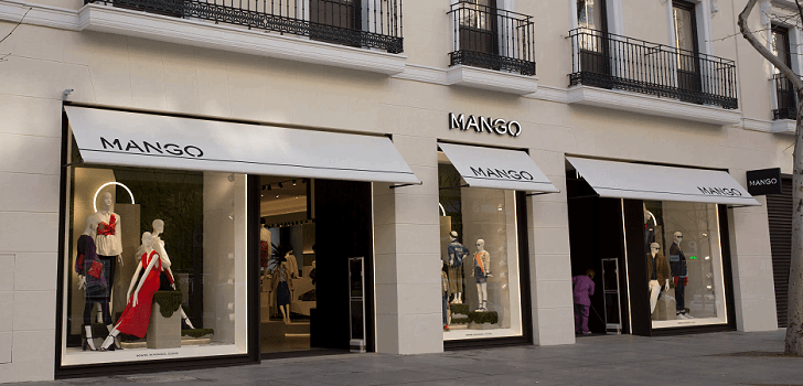 Exterior de la tienda de Mango en la calle Serrano Así ha sido el agosto más agitado del negocio de la moda